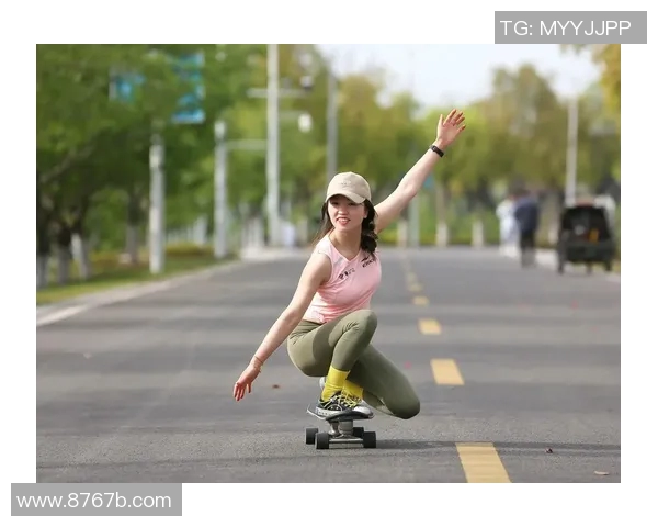 重庆滑板队进攻战术揭秘:深度解析滑板运动的魅力与挑战